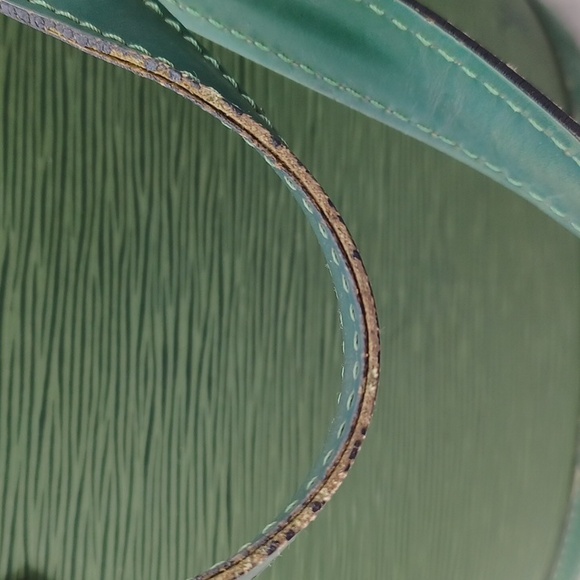 Louis Vuitton Saint Jacques Green Epi - Picture 7 of 15